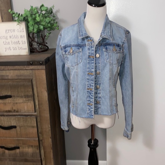 Ci Sono Blue denim collection cropped trucker Jean Jacket  EUC Size Large - Picture 1 of 12